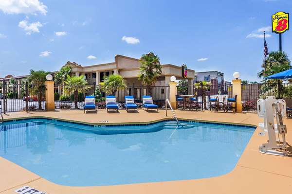 Pool - Super 8 Motel Stockbridge - I-75, Exit 224