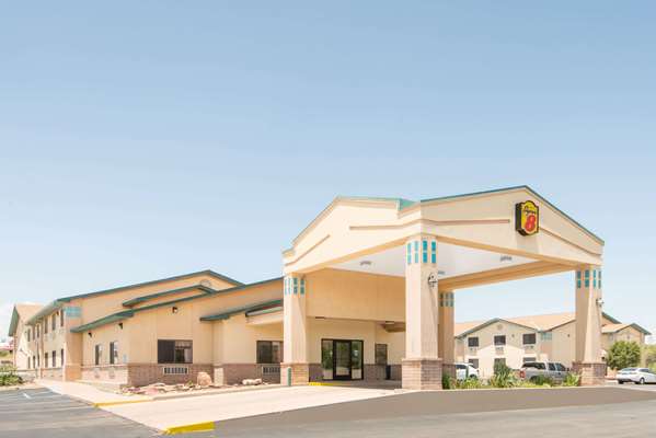 Exterior view - Super 8 Hotel Santa Rosa - I-40, Exit 275