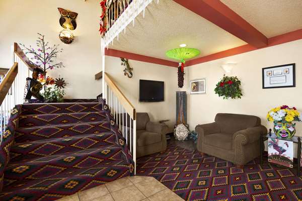  - Super 8 Hotel Las Vegas - I-25, Exit 347