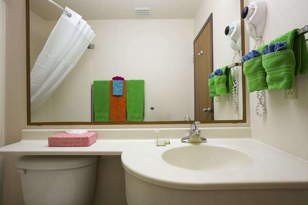  - Super 8 Hotel Las Vegas - I-25, Exit 347