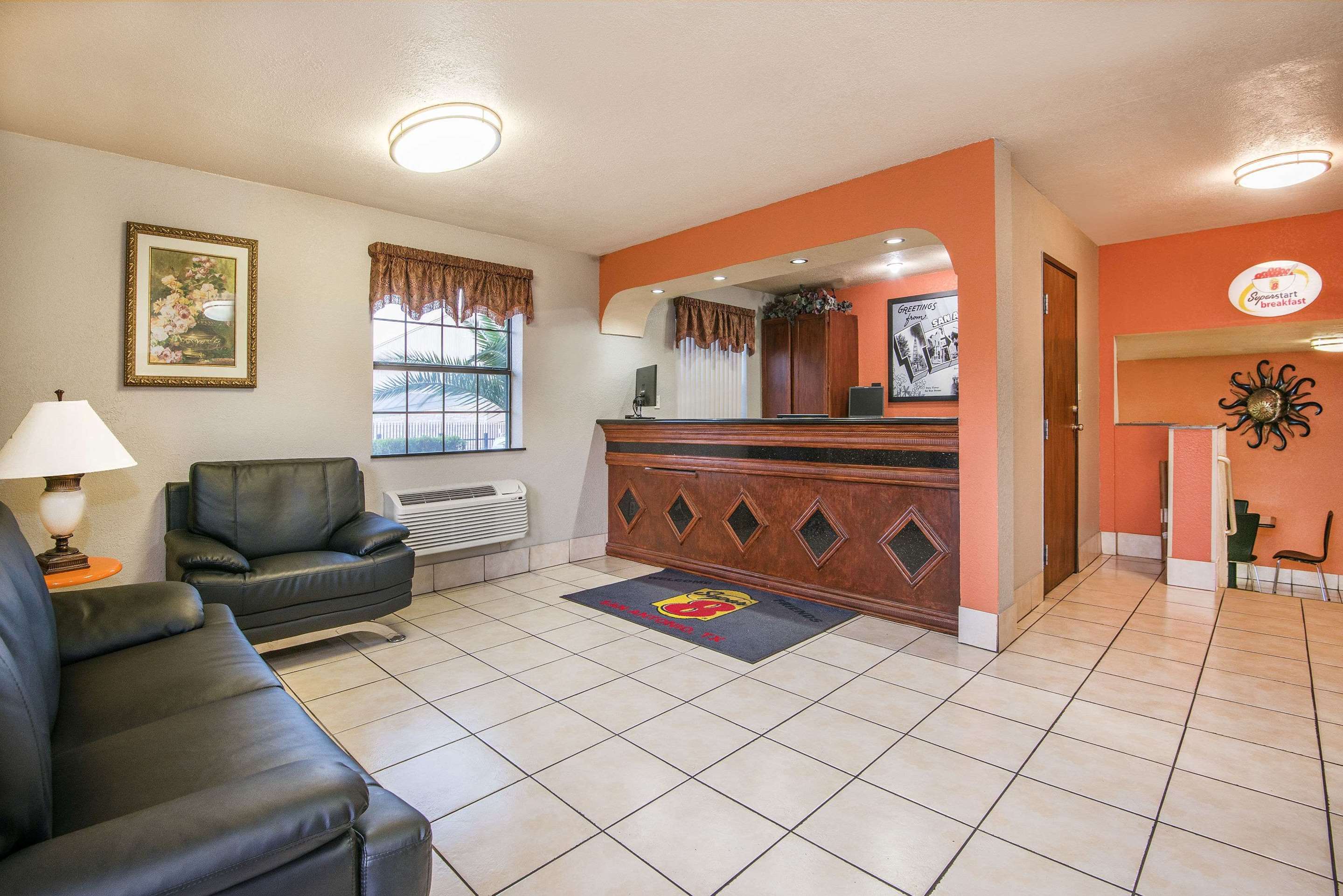 Lobby | Super 8 by Wyndham San Antonio/I-35 North
