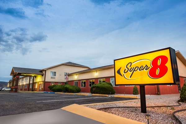 Exterior view - Super 8 Hotel Grants - I-40, Exit 85