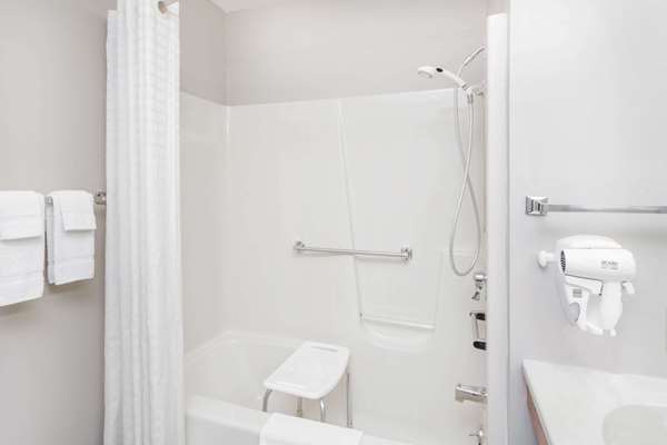  - Super 8 Hotel Watseka