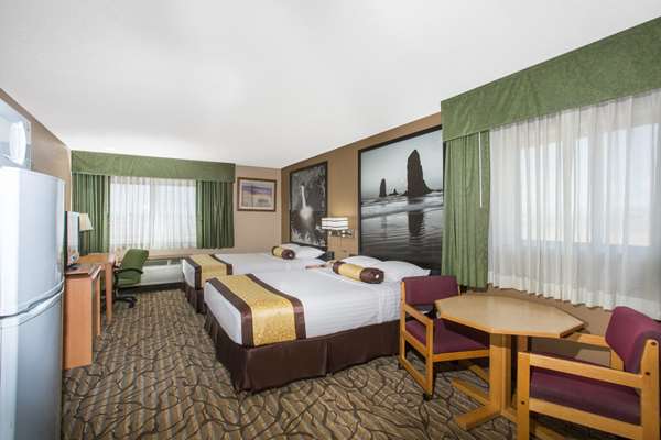 Suite - Super 8 Hotel Baker City