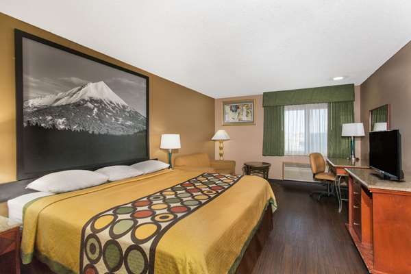  - Super 8 Hotel Baker City