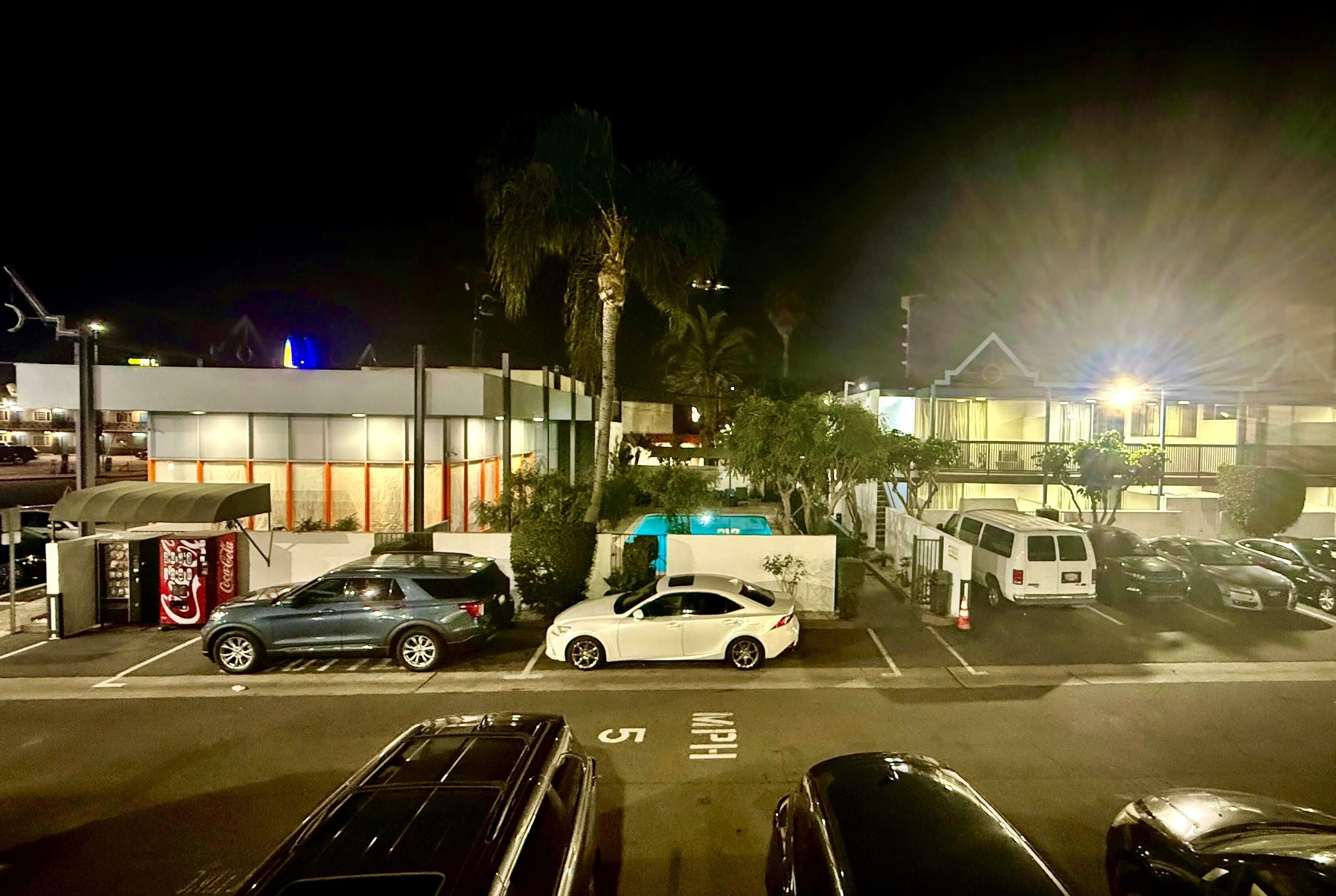 Pool - indoor | Days Inn by Wyndham Los Angeles LAX/VeniceBch/Marina DelRay
