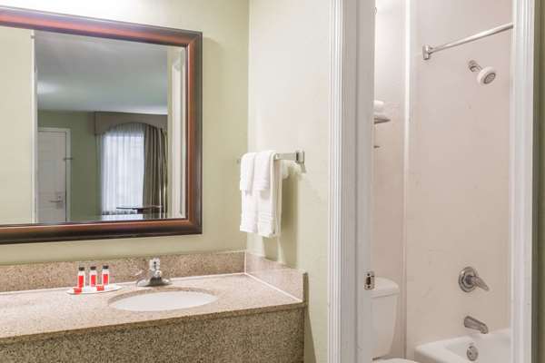  - Days Inn Ormond Beach - I-95, Exit 273