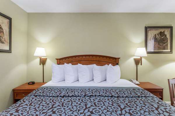  - Days Inn Ormond Beach - I-95, Exit 273