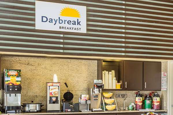  - Days Inn Lake Park - I-75, Exit 5