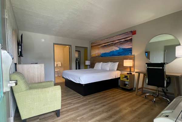  - Days Inn Lake Park - I-75, Exit 5