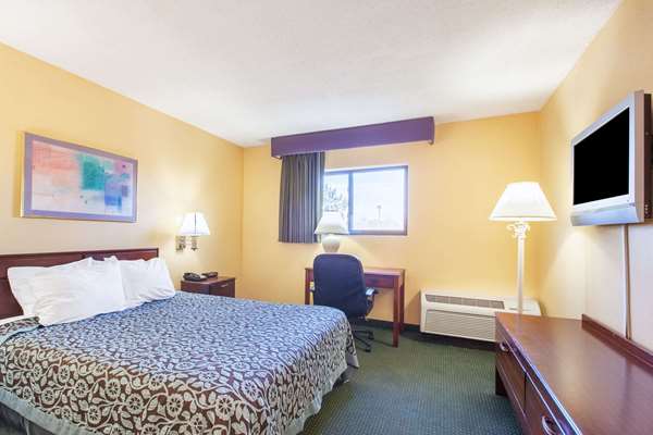  - Days Inn Canastota - I-90, Exit 34