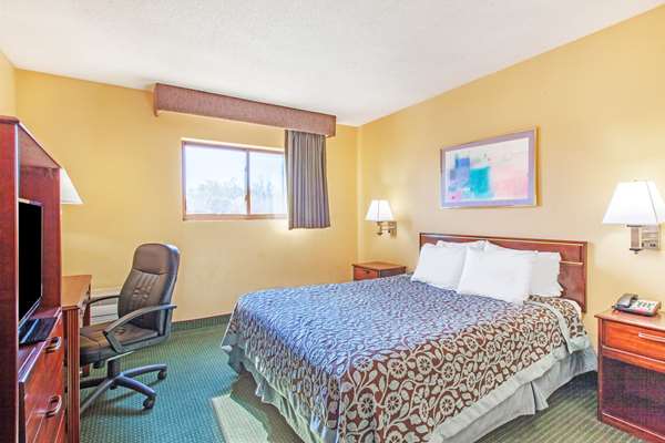  - Days Inn Canastota - I-90, Exit 34