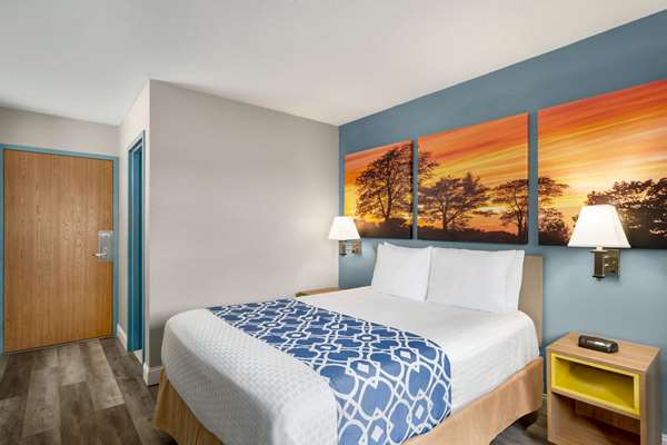  - Days Inn Canastota - I-90, Exit 34