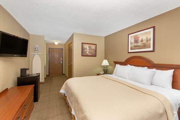  - Days Inn Salina - I-70, Exit 252