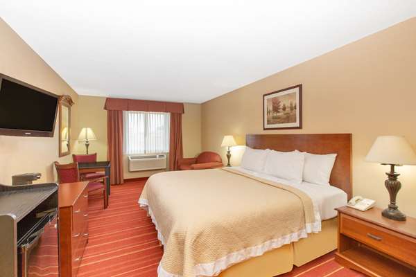  - Days Inn Salina - I-70, Exit 252
