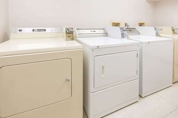  - Super 8 Hotel Bend