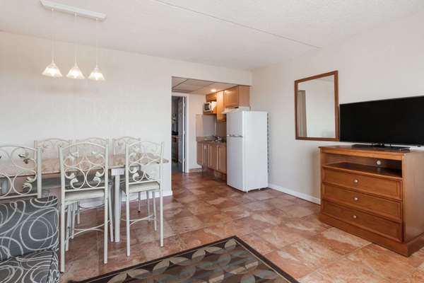 Suite - Days Inn & Suites Wildwood