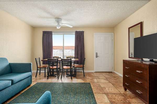Suite - Days Inn & Suites Wildwood