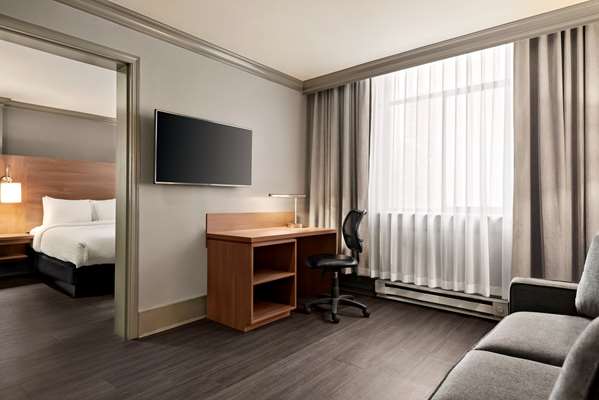 Suite - Days Inn Downtown Vancouver