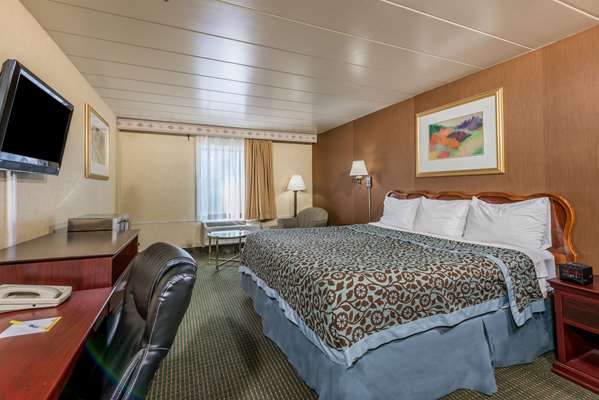  - Days Inn South Pittsburgh