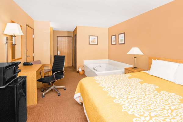  - Days Inn Worthington - I-90, Exit 42