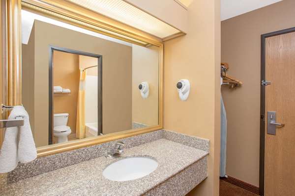 - Days Inn Worthington - I-90, Exit 42