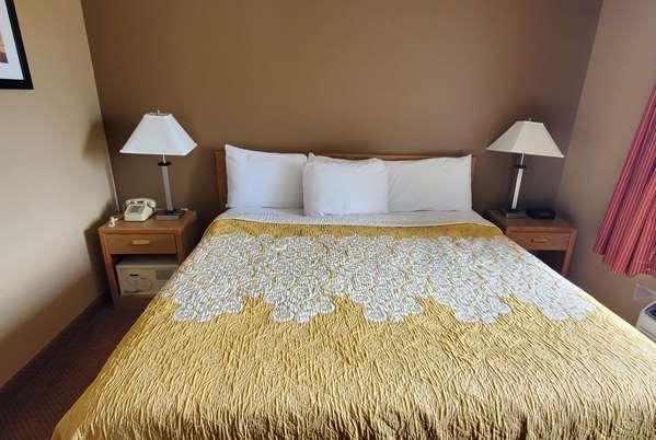  - Days Inn Worthington - I-90, Exit 42