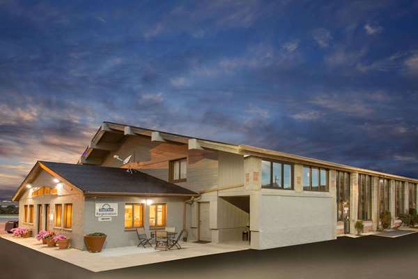 Exterior view - Days Inn West Allis - I-41 & I-894, Exit 1D