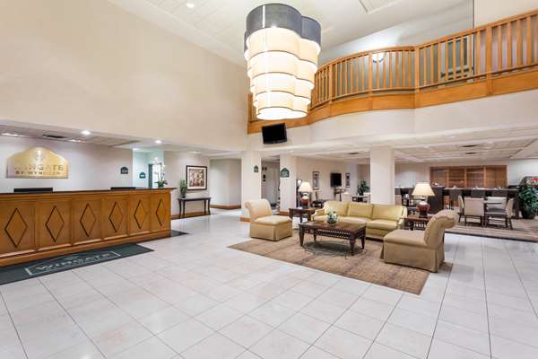  - Wingate by Wyndham Hotel Calgary