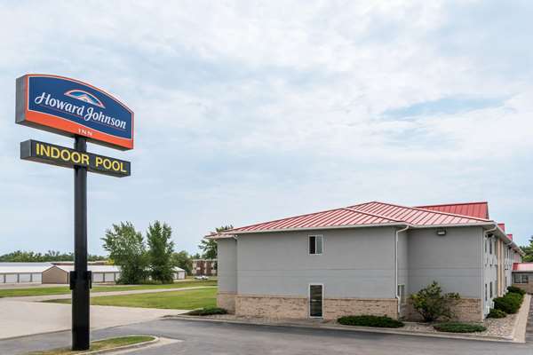 On-Site,Outdoor/Exterior,Exterior View of Building