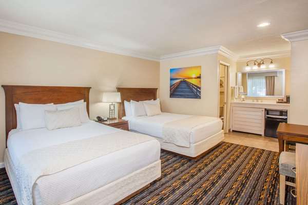  - Days Inn Hotel Circle South San Diego - I-8, Exits 4A & 4B