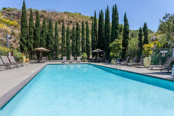 Pool - Days Inn Hotel Circle South San Diego - I-8, Exits 4A & 4B