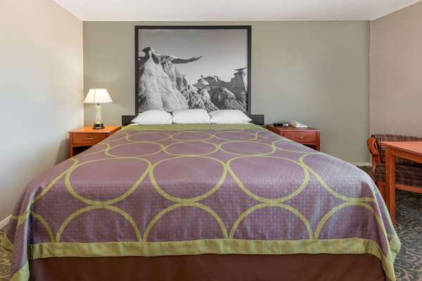  - Super 8 Hotel Clayton