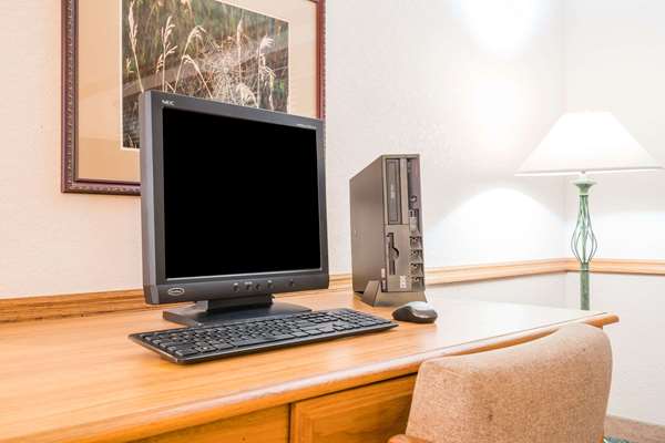 Conference Area - Super 8 Hotel Sheldon