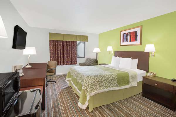  - Days Inn York - I-80, Exit 353