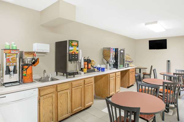  - Days Inn York - I-80, Exit 353