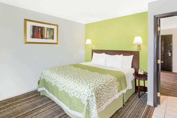  - Days Inn York - I-80, Exit 353