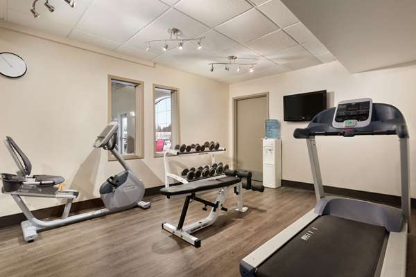 Fitness/ Exercise Room - Days Inn Brandon