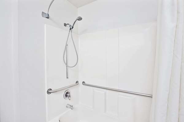  - Super 8 Hotel Hollywood