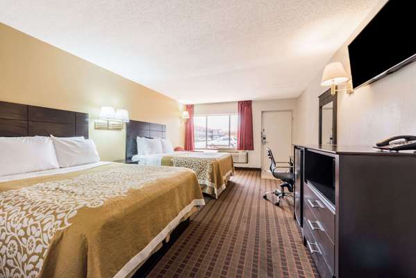  - Days Inn South Fort Worth - I-35, Exit 46B