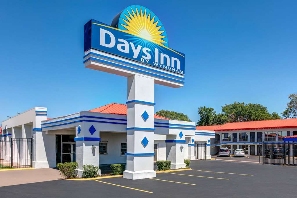 Days Inn South Fort Worth