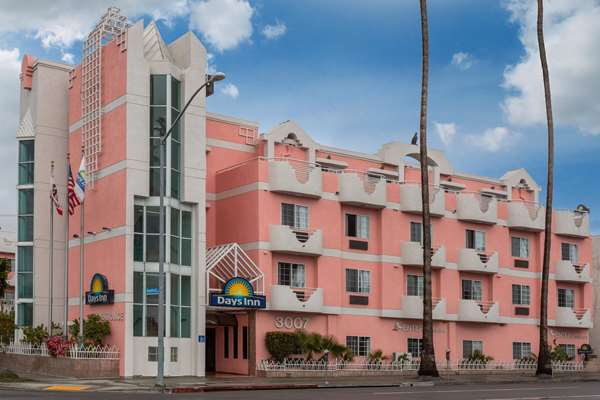 Exterior view - Days Inn Santa Monica