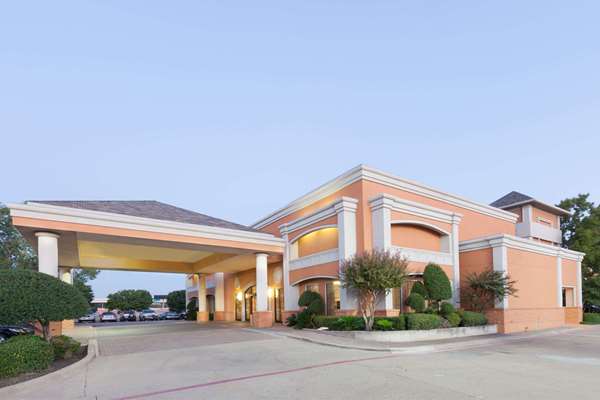 Exterior view - Days Inn DFW Airport Irving