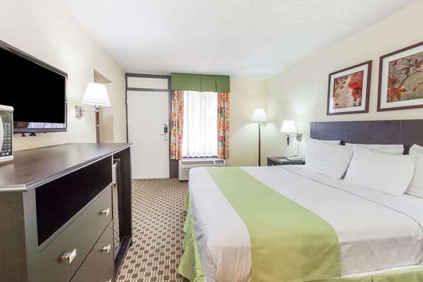  - Days Inn DFW Airport Irving