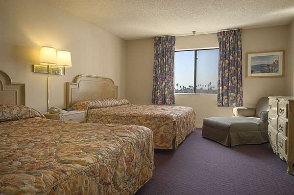  - Ramada Hotel Wilshire Center Los Angeles