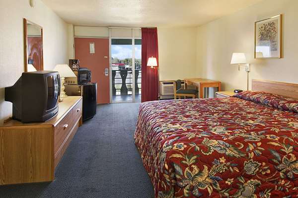  - Days Inn Okmulgee