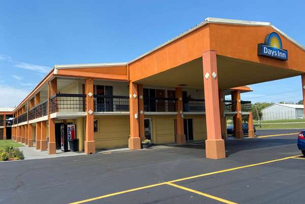 Exterior view - Days Inn Okmulgee