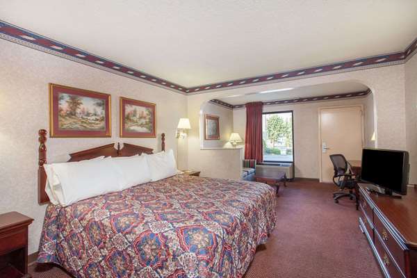  - Days Inn St Pauls - I-95, Exit 31