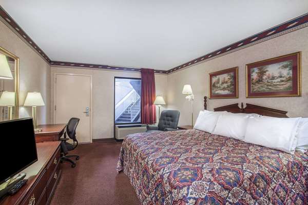 - Days Inn St Pauls - I-95, Exit 31