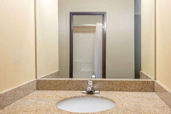  - Days Inn Carbondale